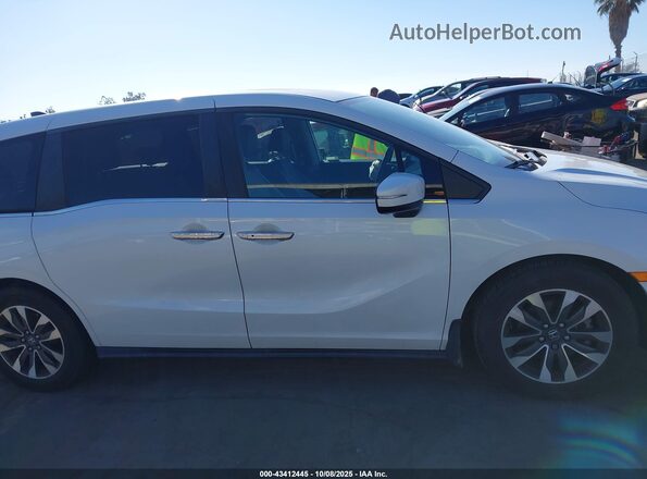 5FNRL6H76NB064409 2022 HONDA ODYSSEY White Widok wnętrza z tyłu