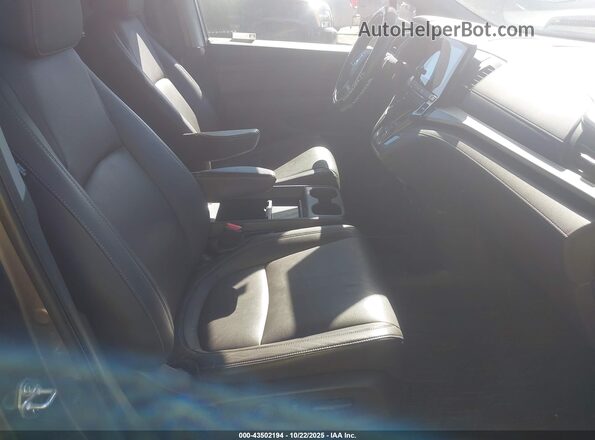 5FNRL6H79NB052237 2022 HONDA ODYSSEY Silver Widok wnętrza z przodu