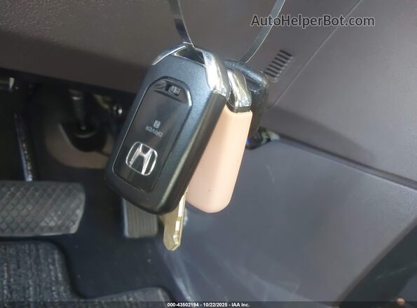 5FNRL6H79NB052237 2022 HONDA ODYSSEY Silver Widok deski rozdzielczej