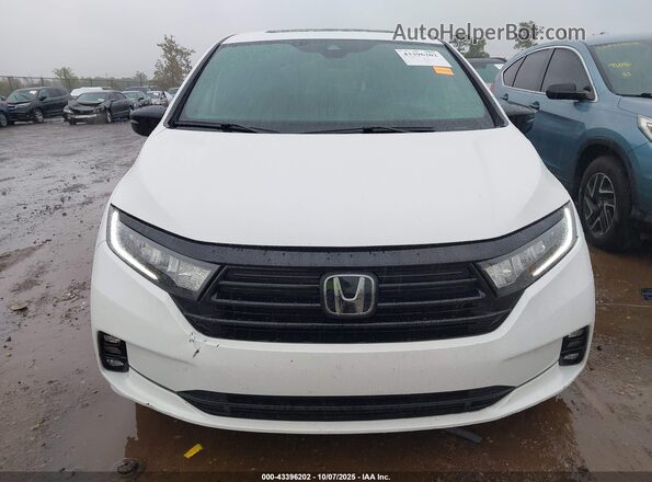 5FNRL6H79RB005456 2024 HONDA ODYSSEY White 