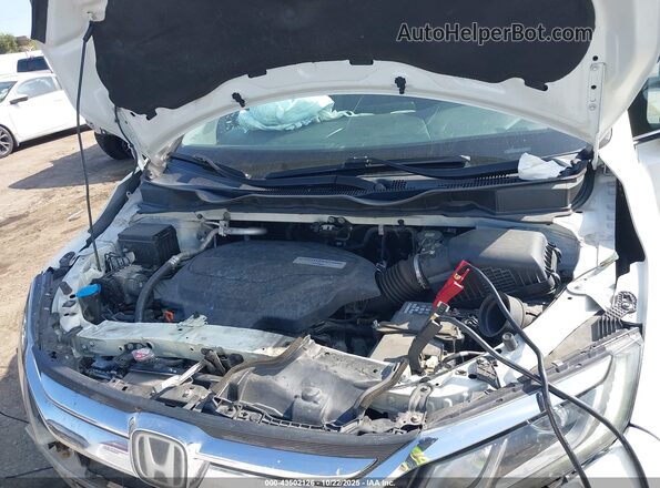 5FNRL6H7XJB032802 2018 HONDA ODYSSEY Белый 