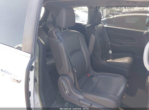 5FNRL6H7XJB032802 2018 HONDA ODYSSEY Белый 