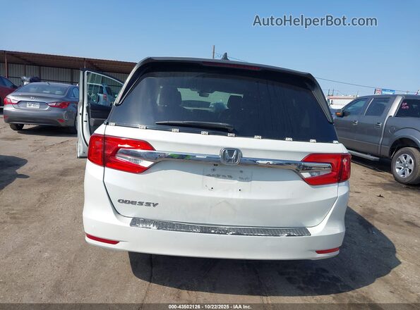 5FNRL6H7XJB032802 2018 HONDA ODYSSEY Белый 