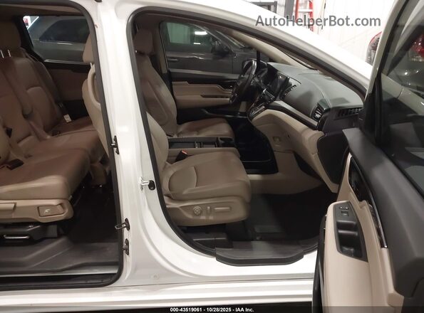 5FNRL6H88NB046826 2022 HONDA ODYSSEY White Vista interior delantera