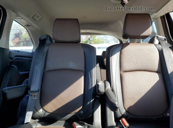 5FNRL6H93SB019974 2025 HONDA ODYSSEY White Vista de los asientos traseros