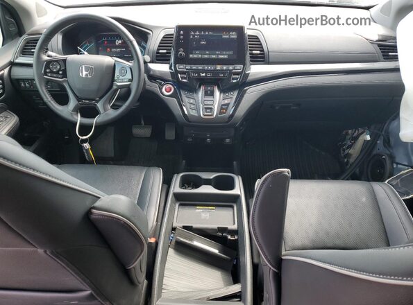 5FNRL6H95RB027732 2024 HONDA ODYSSEY Blue 