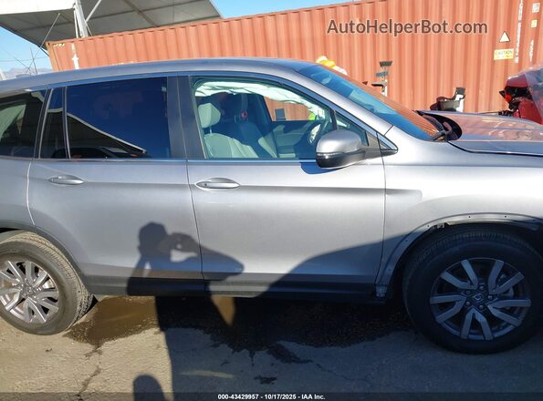 5FNYF5H54NB037737 2022 HONDA PILOT Серебряный Вид задней части салона