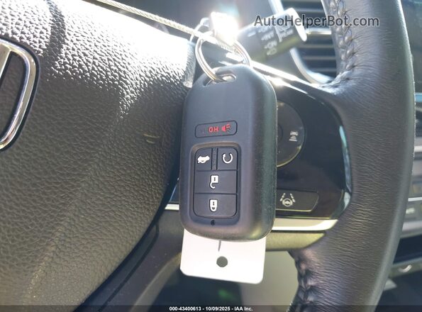 5FNYF6H22MB022146 2021 HONDA PILOT Silver Widok deski rozdzielczej