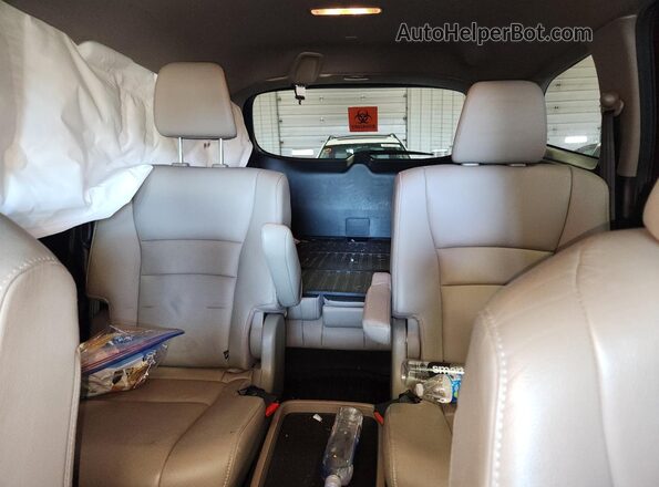 5FNYF6H68LB036232 2020 HONDA PILOT Brown Widok tylnych siedzeń
