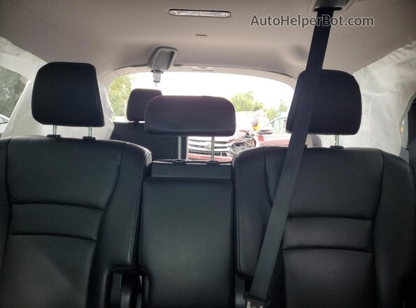 5FNYF6H97LB018959 2020 HONDA PILOT White Vista de los asientos traseros