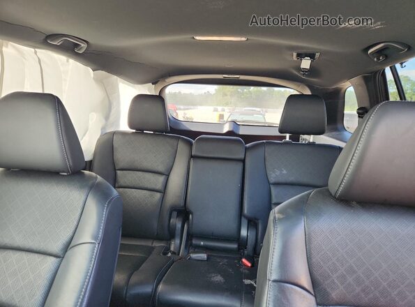 5FNYF7H51KB010065 2019 HONDA PASSPORT Gray Rear seats view