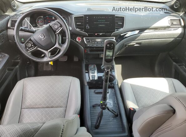 5FNYF8H97LB015569 2020 HONDA PASSPORT Charcoal Вид панелі приладів