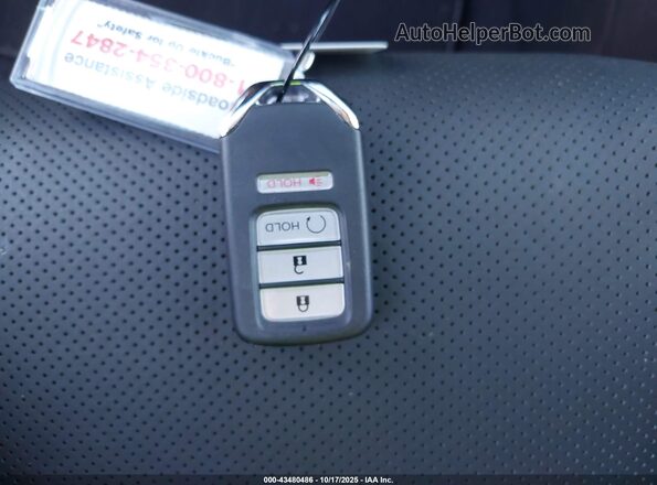 5FPYK3F57SB042176 2025 HONDA RIDGELINE Gray Вид панелі приладів
