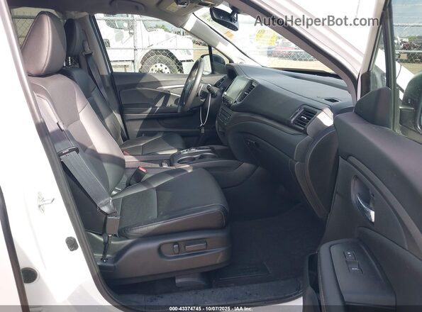 5FPYK3F59PB042588 2023 HONDA RIDGELINE White Вид салону спереду