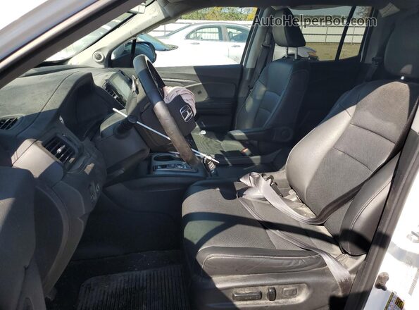 5FPYK3F59PB068110 2023 HONDA RIDGELINE White Front interior view