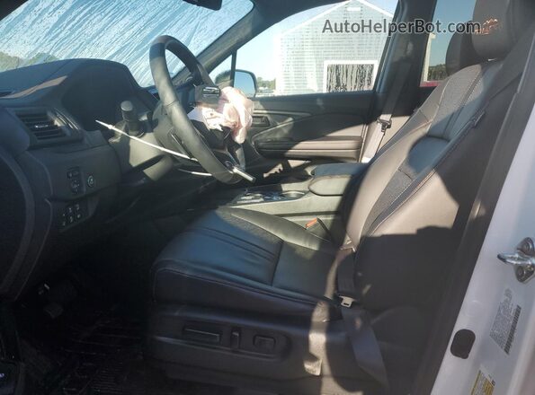 5FPYK3F68RB004023 2024 HONDA RIDGELINE White Widok wnętrza z przodu