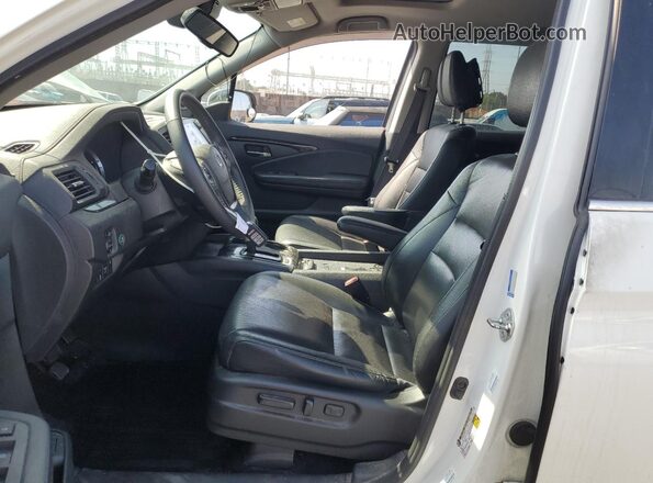 5FPYK3F70JB003445 2018 HONDA RIDGELINE White Սալոնի դիմացի տեսք