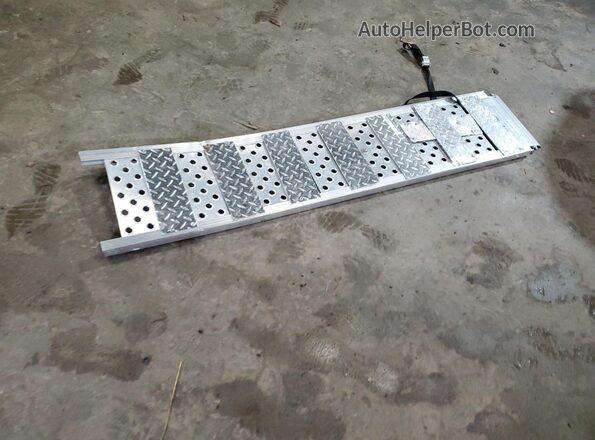 5FPYK3F70NB008263 2022 HONDA RIDGELINE Silver Vista del compartimento del motor