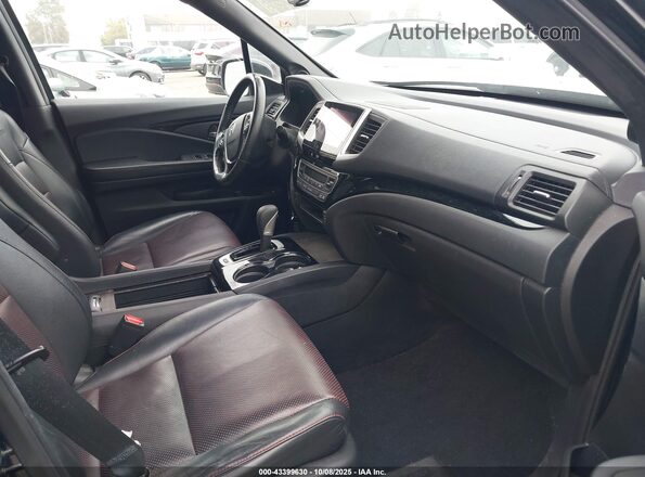 5FPYK3F87JB017206 2018 HONDA RIDGELINE Черный Вид салона спереди