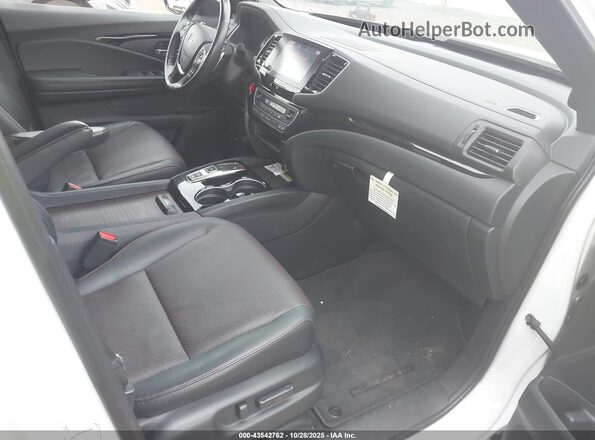 5FPYK3F88PB015795 2023 HONDA RIDGELINE White Вид салону спереду