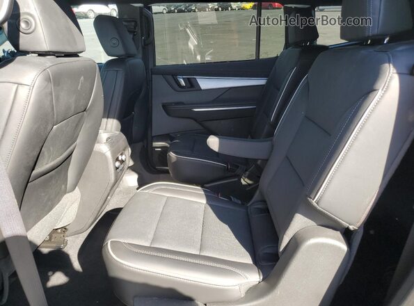 5GAERARS0SJ142725 2025 BUICK ENCLAVE Silver Սալոնի հետևի տեսք
