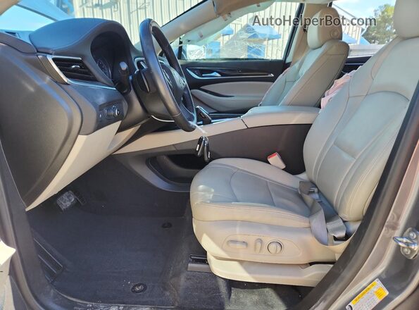 5GAERBKW9LJ227776 2020 BUICK ENCLAVE Gray Front interior view