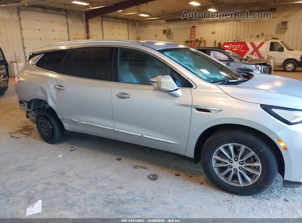 5GAERCKW3NJ133370 2022 BUICK ENCLAVE Silver Вид задньої частини салону