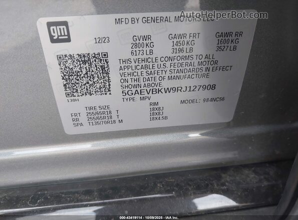 5GAEVBKW9RJ127908 2024 BUICK ENCLAVE Серебряный Вид подкапотного пространства