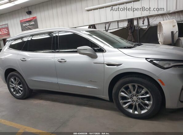 5GAEVCKW7NJ165458 2022 BUICK ENCLAVE Silver უკანა სალონის ხედი