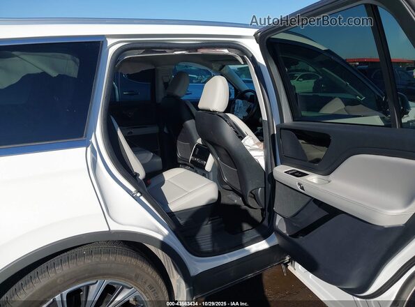 5LM5J6WC1SGL18168 2025 LINCOLN AVIATOR White Вид наклейки з VIN-кодом