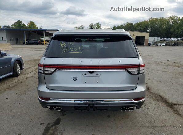5LM5J6XC5RGL01124 2024 LINCOLN AVIATOR Silver Widok z tyłu