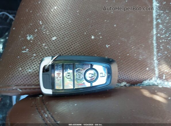 5LM5J7WC5MGL07814 2021 LINCOLN AVIATOR White Вид панелі приладів