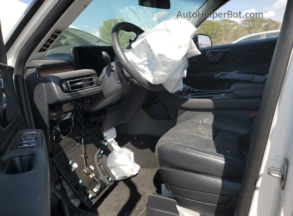 5LM5J7XC1SGL25187 2025 LINCOLN AVIATOR White Front interior view