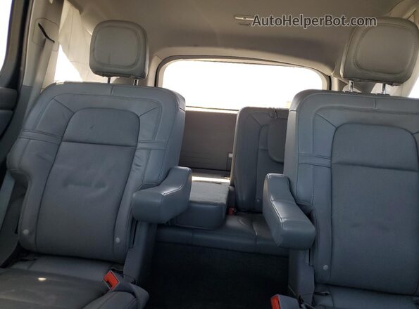 5LM5J7XC2LGL36278 2020 LINCOLN AVIATOR Silver Vista de los asientos traseros