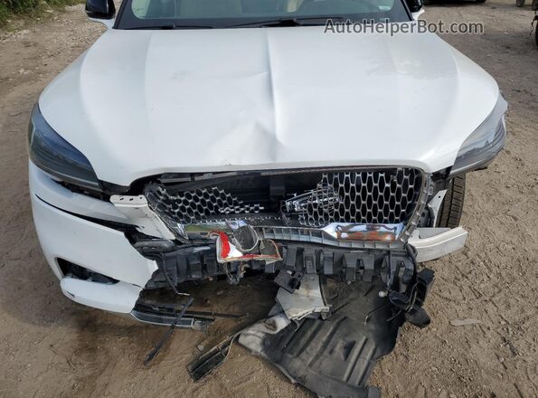 5LM5J7XC3LGL20672 2020 LINCOLN AVIATOR White Vista del compartimento del motor