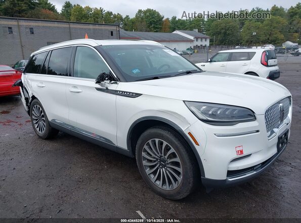 5LM5J7XC4NGL18318 2022 LINCOLN AVIATOR White უკანა სალონის ხედი