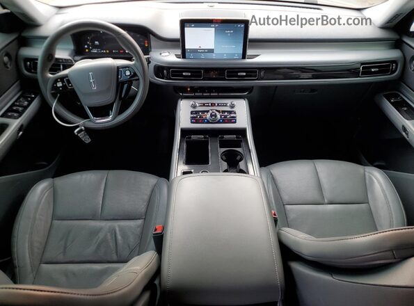 5LM5J7XC5LGL01413 2020 LINCOLN AVIATOR Черный Вид панели приборов
