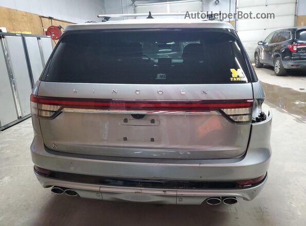 5LM5J7XC5RGL00898 2024 LINCOLN AVIATOR Silver უკანა ხედი