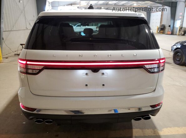 5LM5J7XC6SGL03136 2025 LINCOLN AVIATOR White Rear view