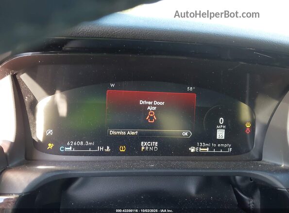 5LM5J7XC8LGL32493 2020 LINCOLN AVIATOR Gray Rear seats view