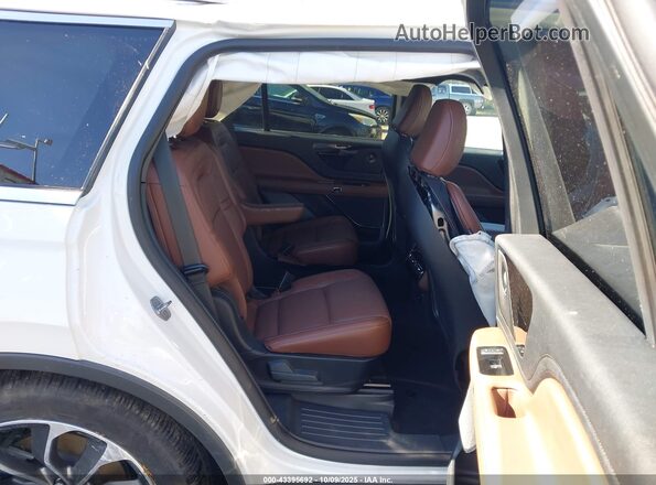 5LM5J7XC8SGL10654 2025 LINCOLN AVIATOR White Вид наклейки з VIN-кодом