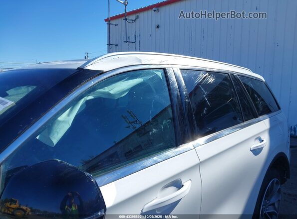 5LM5J7XC8SGL10654 2025 LINCOLN AVIATOR White Вид задньої частини салону