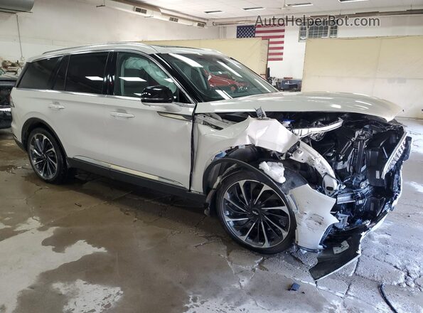 5LM5J7XC9SGL07746 2025 LINCOLN AVIATOR White Przód prawy