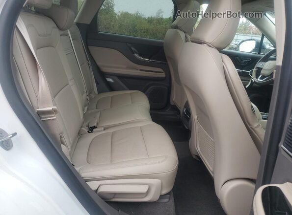 5LMCJ1D95MUL07678 2021 LINCOLN CORSAIR White Vista interior trasera