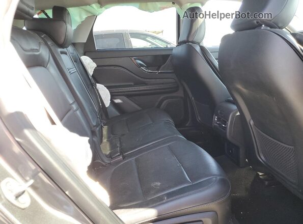 5LMCJ1D97NUL35497 2022 LINCOLN CORSAIR Gray Rear interior view