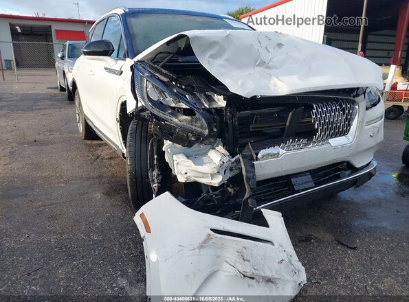 5LMCJ2C91NUL20050 2022 LINCOLN CORSAIR White Widok z przodu