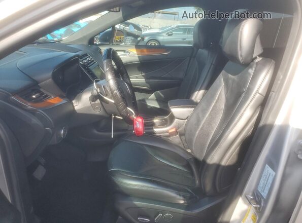 5LMCJ2C93JUL30928 2018 LINCOLN MKC Серебряный 