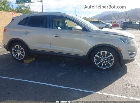 5LMCJ2C93JUL32730 2018 LINCOLN MKC Beige Սարքավորումների վահանակի տեսք