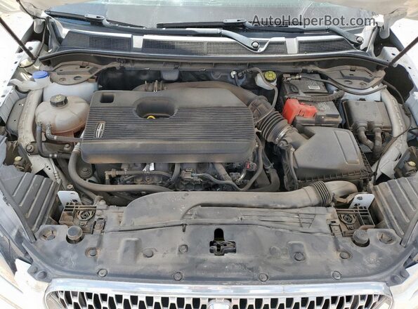 5LMCJ2C9XLUL02059 2020 LINCOLN CORSAIR White Vista del compartimento del motor