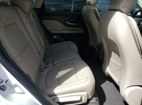 5LMCJ2CA6RUL09366 2024 LINCOLN CORSAIR White Вид задньої частини салону